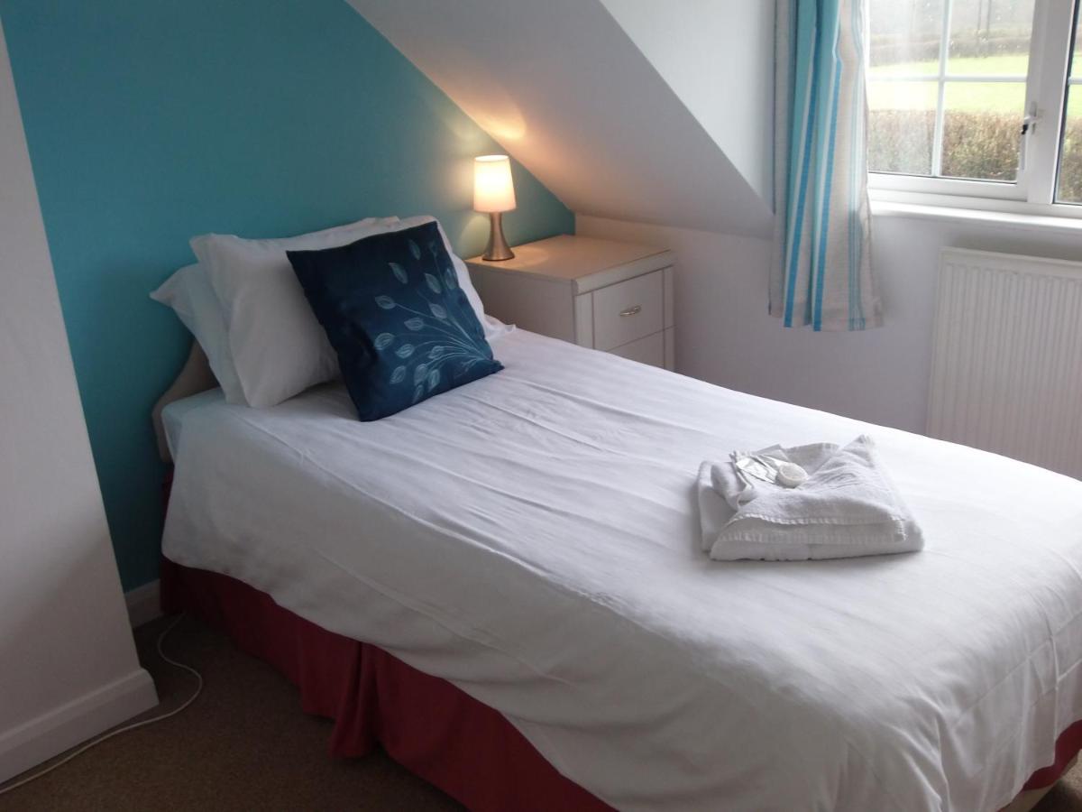 Betty Cottles Inn Okehampton Bagian luar foto