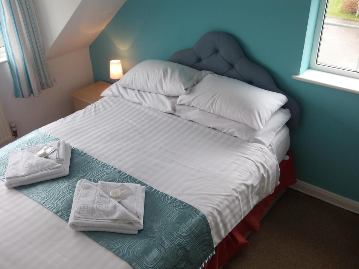 Betty Cottles Inn Okehampton Bagian luar foto