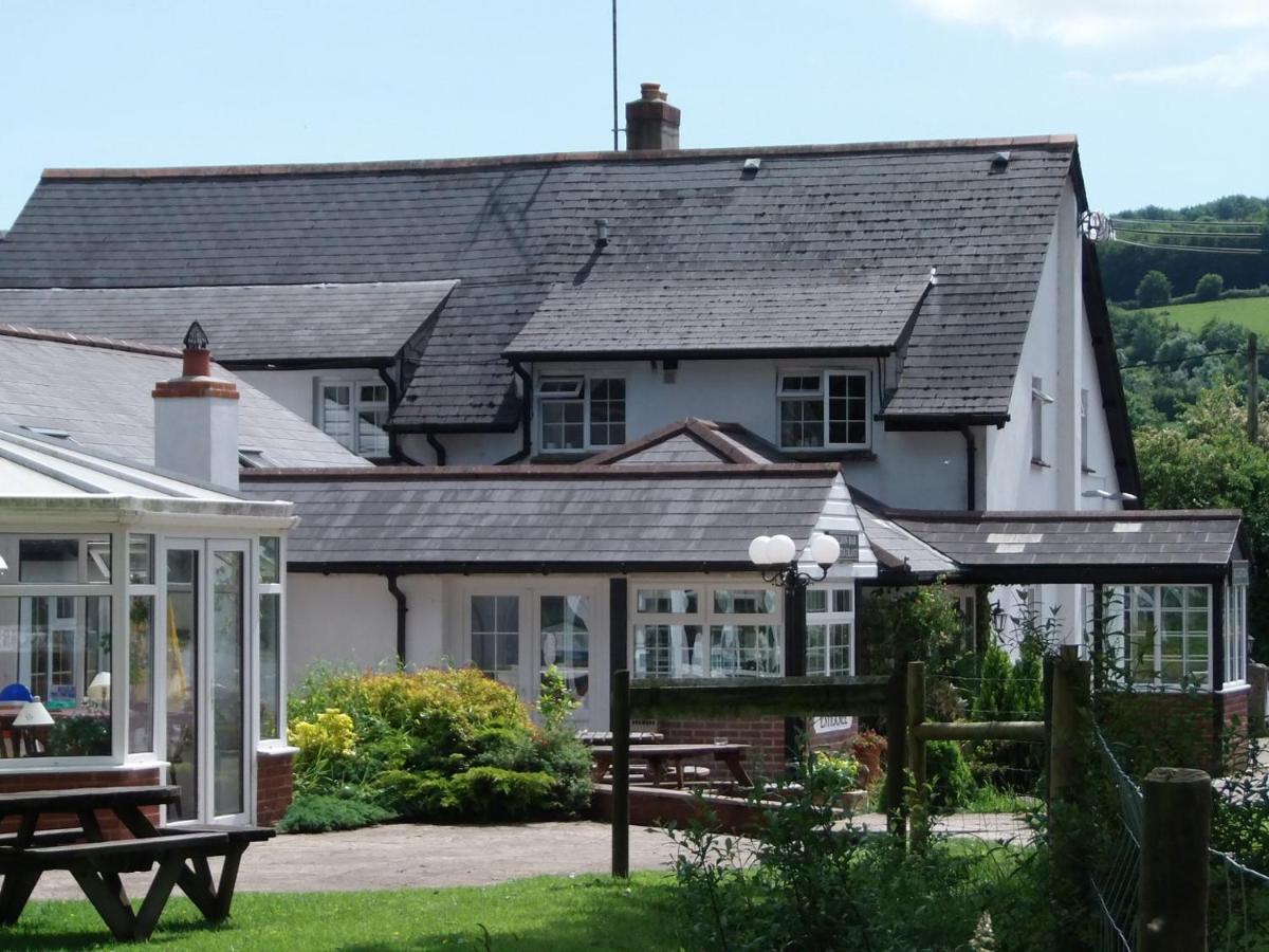 Betty Cottles Inn Okehampton Bagian luar foto