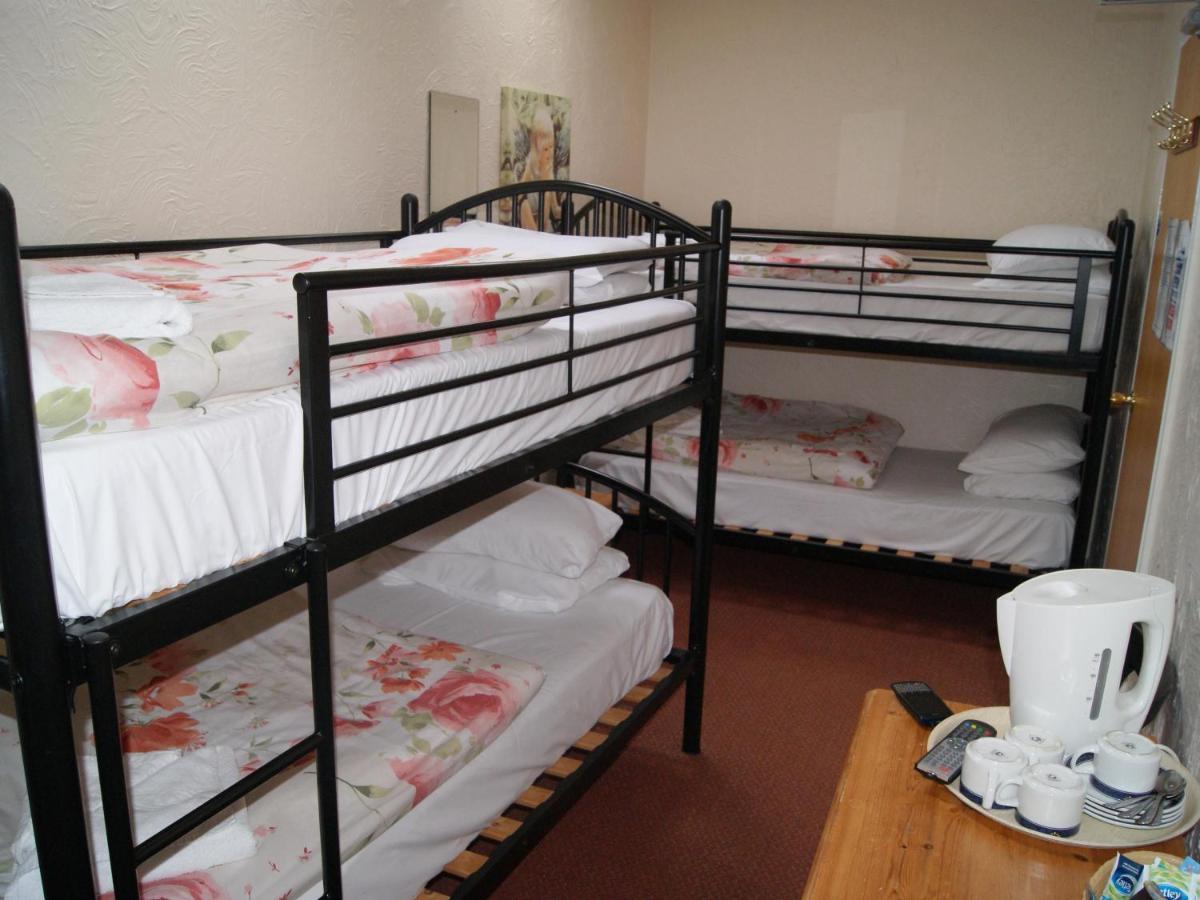 Betty Cottles Inn Okehampton Bagian luar foto